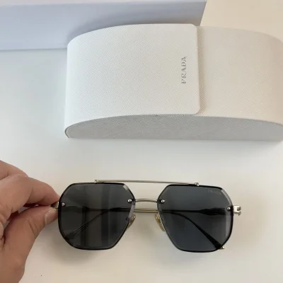 Солнцезащитные очки Prada Inscription On Lens "Black/Silver" фото № 2