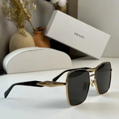 Солнцезащитные очки Prada Rectangle Shaped Frame With Romb "Black" фото № 2 Солнцезащитные очки Prada Rectangle Shaped Frame With Romb "Black" фото № 2