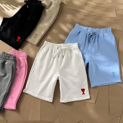 Шорты Amiri With The Red Heart Logo "White" фото № 4 Шорты Amiri With The Red Heart Logo "White" фото № 4