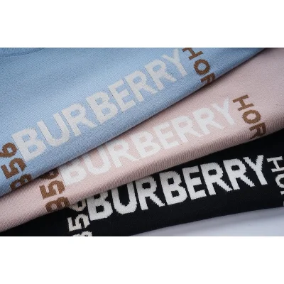 Кардиган Burberry Square Text "Pink" фото № 3 Кардиган Burberry Square Text "Pink" фото № 3