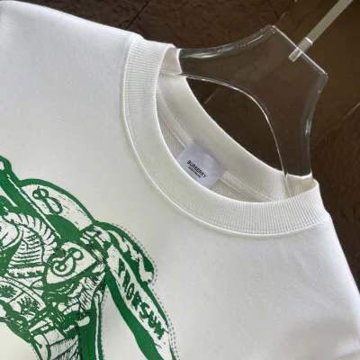 Свитшот Burberry Print Burberry Green Knight "White" фото № 2 Свитшот Burberry Print Burberry Green Knight "White" фото № 2