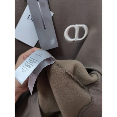 Свитшот Dior Single-Color Design "Brown" фото № 3 Свитшот Dior Single-Color Design "Brown" фото № 3