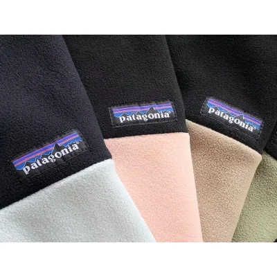 Толстовка Patagonia Bicolor With Zipper And Small Logo "White" фото № 4