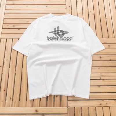 Футболка Balenciaga Front Logo With Shadow "White" фото № 2