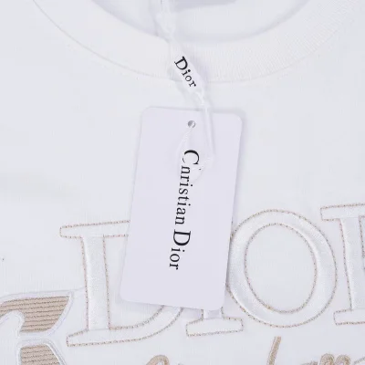 Футболка Christian Dior Big Pin "White" фото № 3 Футболка Christian Dior Big Pin "White" фото № 3