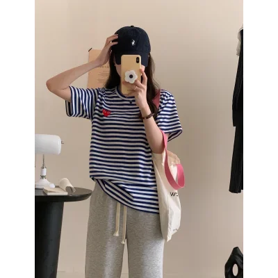 Футболка Comme des Garçons Play Striped Heart Eyes "Blue" фото № 3 Футболка Comme des Garçons Play Striped Heart Eyes "Blue" фото № 3