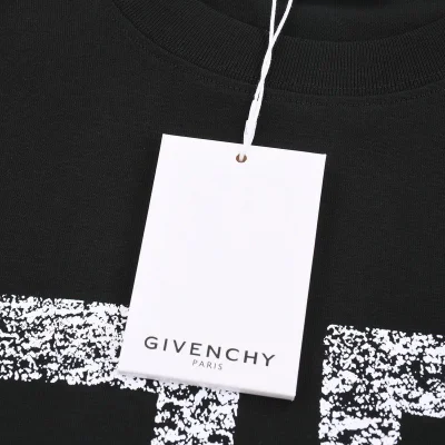 Футболка Givenchy Large Logo Print - Cotton "Black" фото № 3