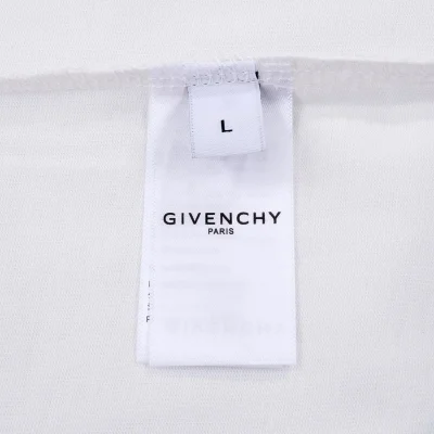 Футболка Givenchy With A Letter Logo On The Back "White" фото № 9 Футболка Givenchy With A Letter Logo On The Back "White" фото № 9
