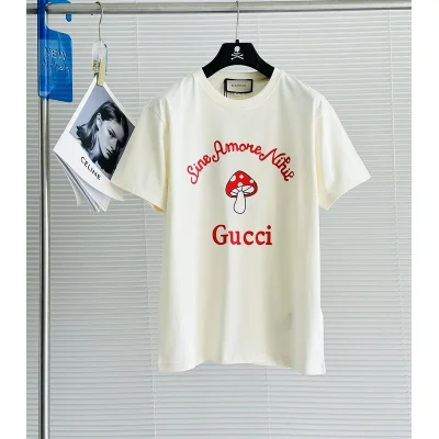 Футболка Gucci With A Fly Agaric Print "Cream" фото № 4