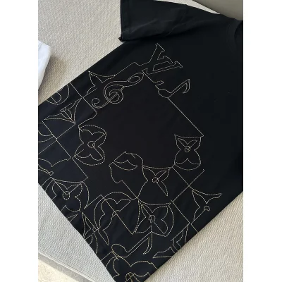 Футболка Louis Vuitton With An Embroidered Print "Black" фото № 2