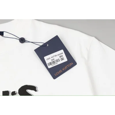 Футболка Louis Vuitton With Hare Print On The Back "White" фото № 7 Футболка Louis Vuitton With Hare Print On The Back "White" фото № 7