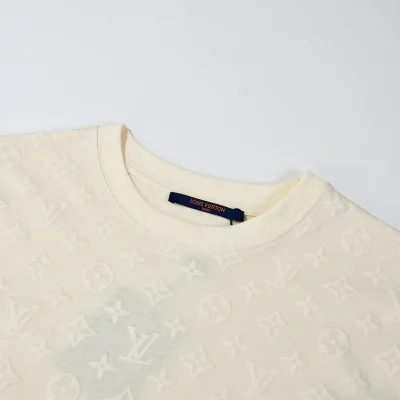 Футболка Louis Vuitton Print With Brand Logos "Cream" фото № 2
