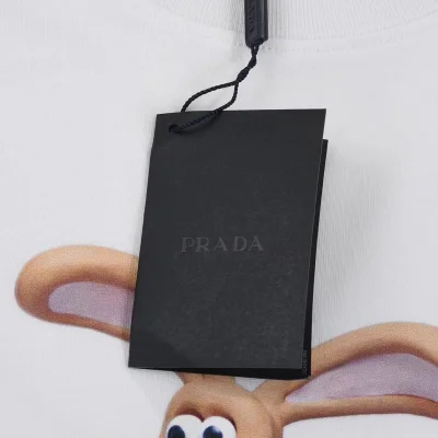 Футболка Prada Print Of Walking Rabbit "White" фото № 8