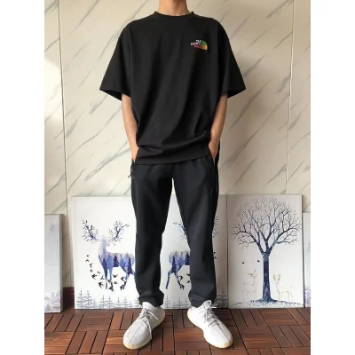 Футболка The North Face Horizontal Back Multicolor Logo "Black" фото № 2 Футболка The North Face Horizontal Back Multicolor Logo "Black" фото № 2