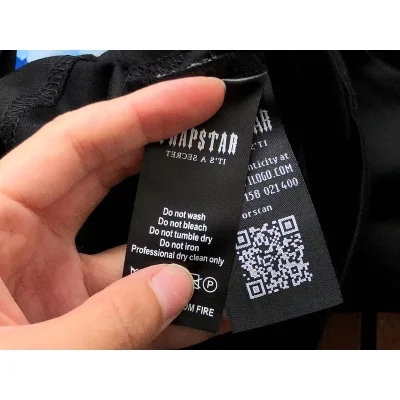 Футболка Trapstar Two Color Big Front Logo And Back Inscription "Black" фото № 3