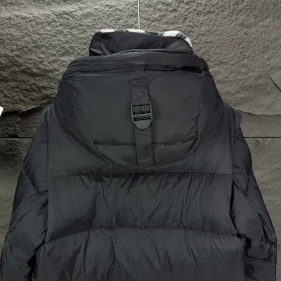 Пуховик Burberry Classic Detach "Black" фото № 2