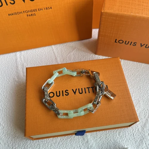 Браслет Louis Vuitton With Lock Fastening "Silver"
