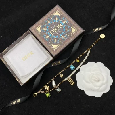 Браслет Dior Decoration With Symbols - Colorful Rhinestones "Gold" фото № 4 Браслет Dior Decoration With Symbols - Colorful Rhinestones "Gold" фото № 4