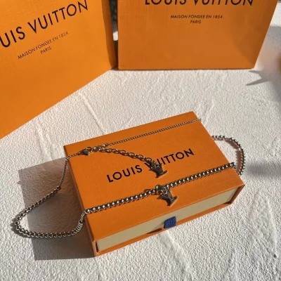 Подвеска Louis Vuitton Nano Beads And Logo "Silver" фото № 3