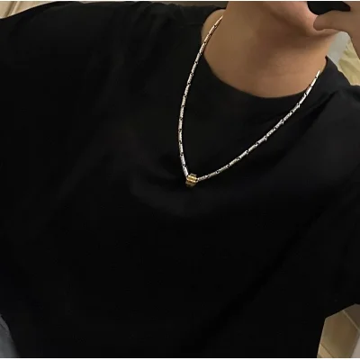 Подвеска Louis Vuitton Figure With Logo - Cylinder "Silver" фото № 7