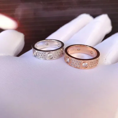 Кольцо Cartier Round Rhinestones Along "Silver" фото № 3 Кольцо Cartier Round Rhinestones Along "Silver" фото № 3