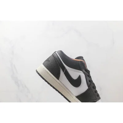 Air Jordan 1 Low "Wear Away Yellow" фото № 4 Air Jordan 1 Low "Wear Away Yellow" фото № 4