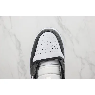 Air Jordan 1 Mid "Golf Panda" фото № 4 Air Jordan 1 Mid "Golf Panda" фото № 4