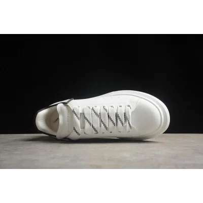 Alexander McQueen Oversized Sneaker "White" фото № 3