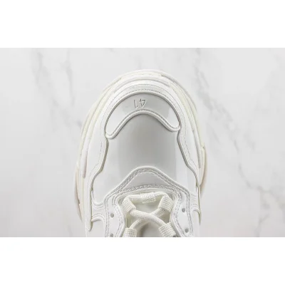 Balenciaga Triple S "Glossy White" фото № 4 Balenciaga Triple S "Glossy White" фото № 4