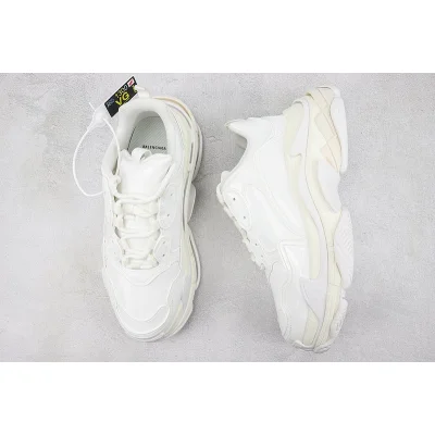Balenciaga Triple S "Glossy White" фото № 6 Balenciaga Triple S "Glossy White" фото № 6