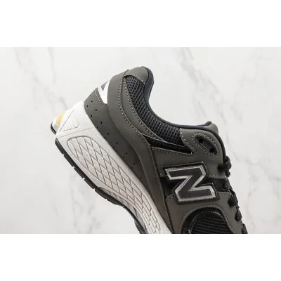 New Balance 2002R "Dark Grey/Green" фото № 3 New Balance 2002R "Dark Grey/Green" фото № 3