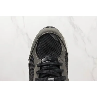 New Balance 2002R "Dark Grey/Green" фото № 4 New Balance 2002R "Dark Grey/Green" фото № 4