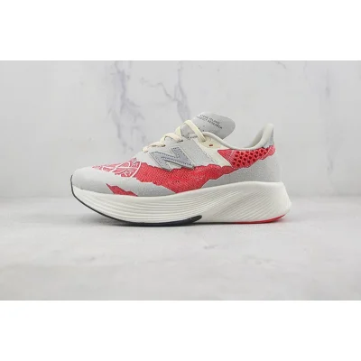 Stone Island x Tokio Design Studio x New Balance FuelCell RC Elite V2 "Energy Red" фото № 2