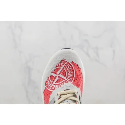 Stone Island x Tokio Design Studio x New Balance FuelCell RC Elite V2 "Energy Red" фото № 4