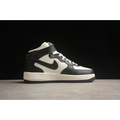 Nike Air Force 1 Mid "Black/White" фото № 2