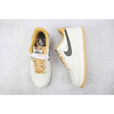 Nike Air Force 1 Low "Sail/Gold" фото № 7 Nike Air Force 1 Low "Sail/Gold" фото № 7