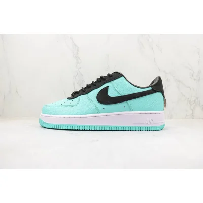 Tiffany & Co. x Nike Air Force 1 Low "Turquoise/Black" фото № 2