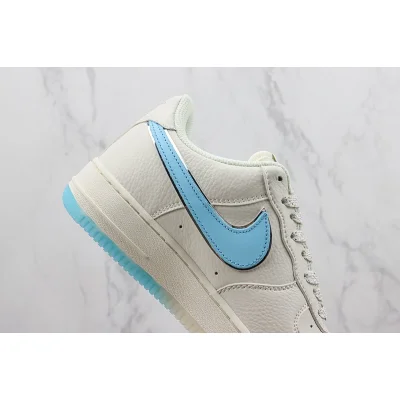 Undefeated x Nike Air Force 1 Low "White/Shy Blue/Sliver" фото № 3