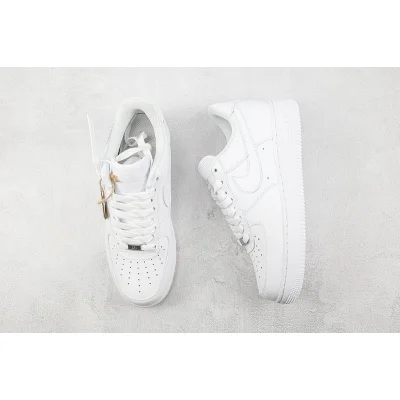 Nike Air Force 1 Low "Triple White" фото № 6