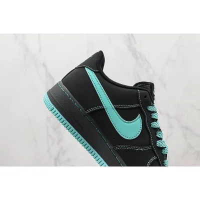 Tiffany Co. x Nike Air Force 1 Low "Tiffany Blue" фото № 3