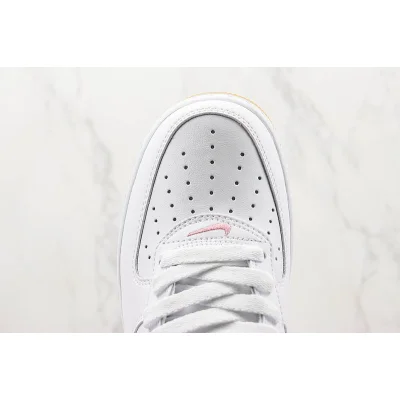 Nike Air Force 1 Low Retro "Valentines Day/White/Pink" фото № 4 Nike Air Force 1 Low Retro "Valentines Day/White/Pink" фото № 4