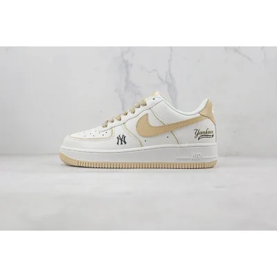 MLB x Nike Air Force 1 Low "White/Light Brown" фото № 2