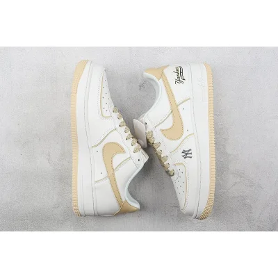 MLB x Nike Air Force 1 Low "White/Light Brown" фото № 7