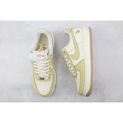 Nike Air Force 1 Low "Lemon" фото № 6 Nike Air Force 1 Low "Lemon" фото № 6