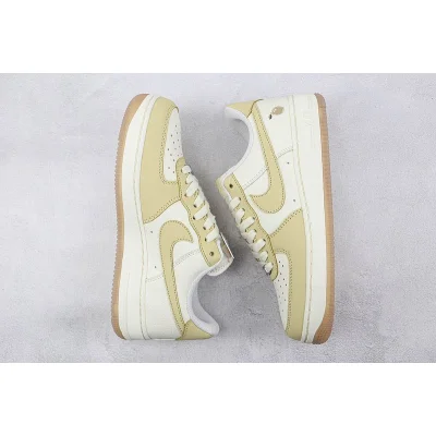 Nike Air Force 1 Low "Lemon" фото № 7 Nike Air Force 1 Low "Lemon" фото № 7