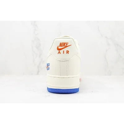Nike Air Force 1 07 Low "Essential NYC" фото № 9