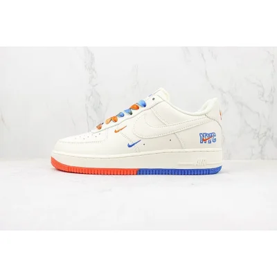 Nike Air Force 1 07 Low "Essential NYC" фото № 2