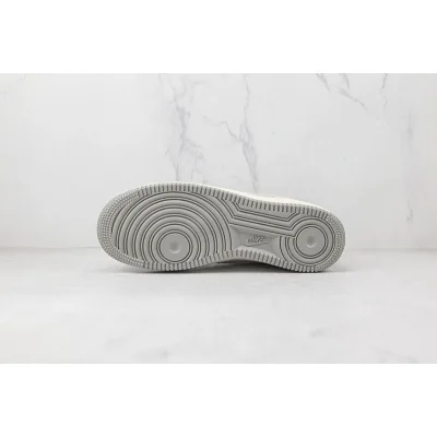 Stussy x Nike Air Force 1 Low "Beige/Silver Jointly" фото № 8 Stussy x Nike Air Force 1 Low "Beige/Silver Jointly" фото № 8