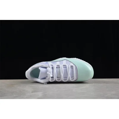 Nike Air Jordan 11 Low "Igloo" фото № 2 Nike Air Jordan 11 Low "Igloo" фото № 2