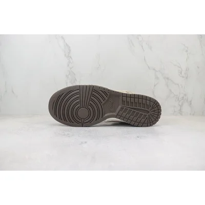 Nike Dunk Low "Homer Simpson" фото № 8 Nike Dunk Low "Homer Simpson" фото № 8